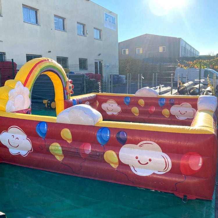 Parc baby arc en ciel ( module motricité inclus dans le parc )