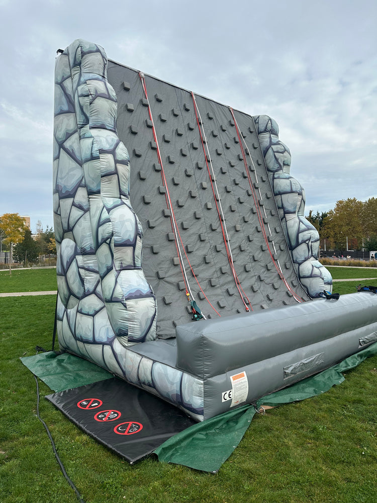 Mur d’escalade gonflable